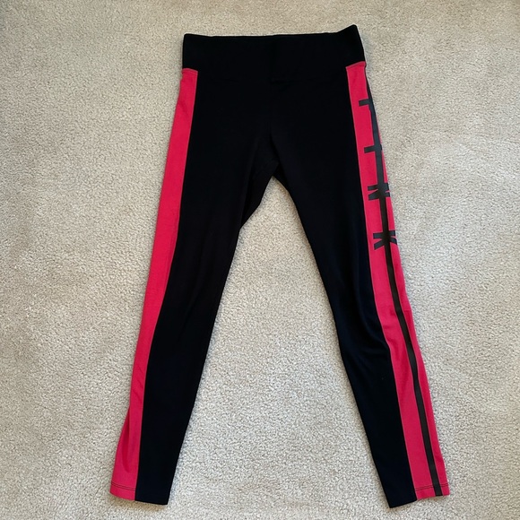 PINK Victoria’s Secret Yoga Pants leggings - Picture 2 of 5